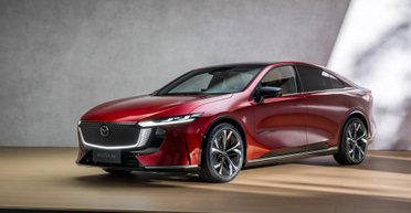 Изменилась до неузнаваемости: дебютировала новая Mazda 6 2025 (фото)