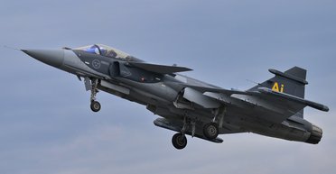 Украина впервые получит многоцелевые истребители Gripen: что о них известно