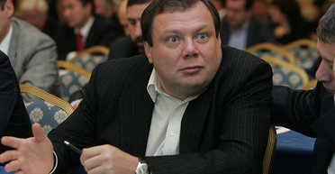 "Альфа" без лицензии: что будет с крупной компанией олигарха Фридмана дальше