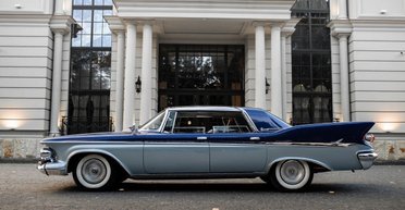 Авангардный раритет: в Украине продается необычное роскошное авто 60-х (фото)