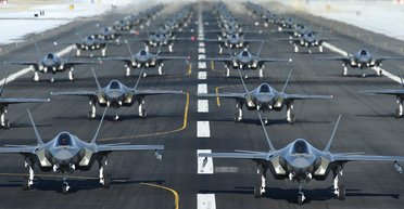 Понад 10 модифікацій: військові розповіли, чому існує так багато версій винищувачів F-35