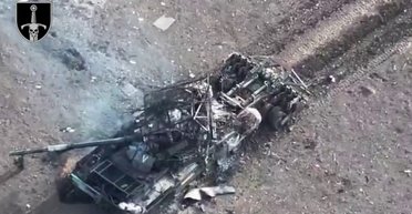 ВСУ уничтожили экспортный Т-90С ВС РФ с редким тралом ТМТ-К: чем он особенный