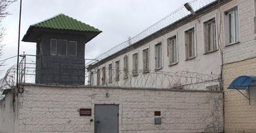 ВСУ ведут бои за женскую колонию под Суджей: там держали украинских пленных, — правозащитники (фото)