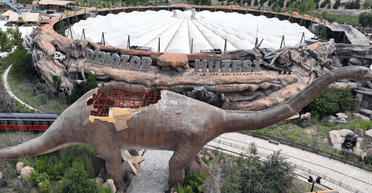 Пропрацював рік: найбільший у світі покинутий парк розваг продовжує руйнуватися (фото)