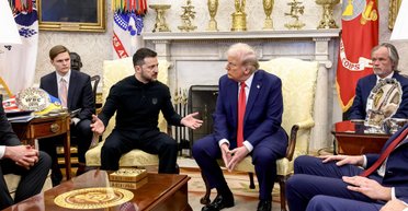 Приниження в краватці: чому Зеленському влаштували "прочуханку" через відсутність костюму в Білому домі