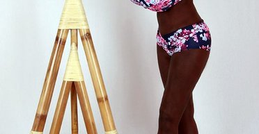 Біла блогерка з Німеччини стала чорношкірою і зібралася переїхати в Африку (фото, відео)