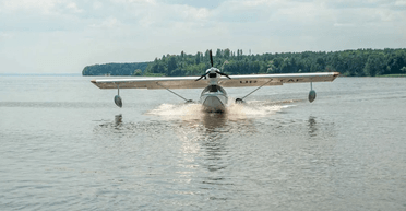 За ціною квартири: в Україні виставили на продаж літак-амфібію (фото)