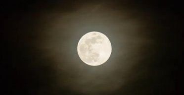 Повний місяць у січні 2026 року: коли можна побачити Вовчий Місяць