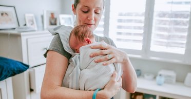 Ученые рассказали, почему люди ничего не помнят из младенчества