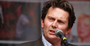 "Вікно можливостей може закритися": лідер фракції Шольца закликав заморозити війну в Україні