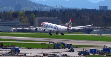 Налякав усіх: в аеропорту Цюріха незвично злетів літак із пасажирами, що сталося (відео)