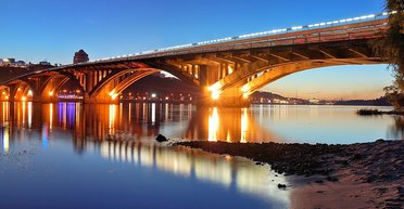 Міст Метро в Києві можуть закрити: чи працюватиме "червона гілка" метрополітену (відео)