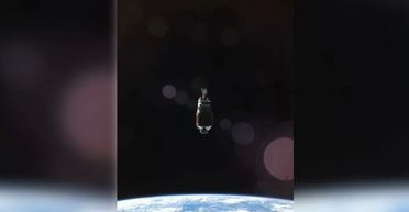 Вагою 3 тонни: зонд для прибирання космічного сміття побачив на орбіті покинуту ракету (фото)