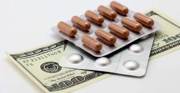 Дорогу импорту. Подешевеют ли импортные лекарства в Украине