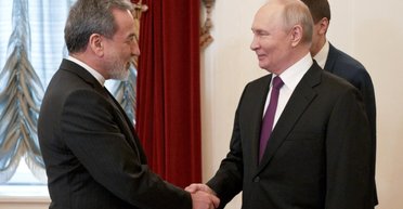 "Народ мужественно борется за независимость": о чем Путин говорил с иранским министром в Петербурге