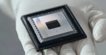 Счастье и ужас для человечества: что дает миру новый чип Willow от Google