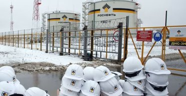 Отсрочка закончилась: США возобновили санкции против российской нефти, — Politico