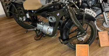 В Украине выставили на продажу коллекцию винтажных мотоциклов BMW 30-х и 40-х (фото)