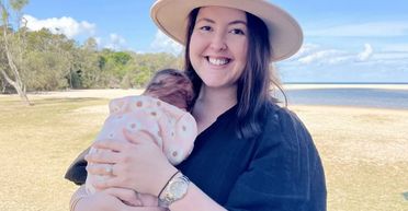 Жінка прожила два тижні без цукру й робила 10 тисяч кроків щодня: якою вона стала (фото)