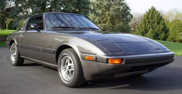 Гость из 80-х: обнаружен культовый спорткар Mazda в новом состоянии (фото)