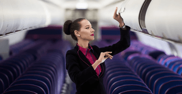 На высоте 9000 метров: стюардесса нашла "отвратительный" сюрприз от пассажира самолета (фото)