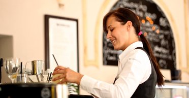 Устраивают целые спектакли: к каким хитростям прибегают люди, чтобы не оставлять чаевые