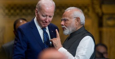 С-400, санкції та стримування Китаю. Як впливає Росія на відносини Індії та США