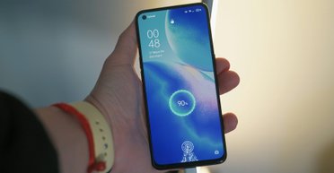 Про кабелі можна забути: розкрито секретну технологію зарядки за допомогою енергополя