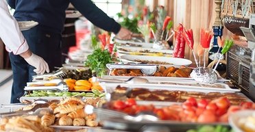 Безлімітної їжі та алкоголю більше не буде: у Туреччині скасовують all inclusive