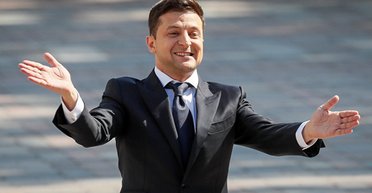 Зеленский и три головы Цербера. Как президент стал заложником своего статуса