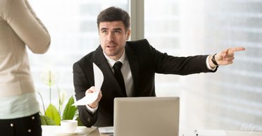 В Великобритании женщина отсудила деньги после того, как шеф отказался поздороваться с ней