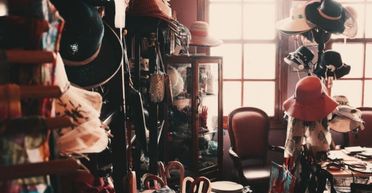 Чоловік побачив на секонд-хенді дрібничку, яка насправді коштує $5 тисяч (фото)