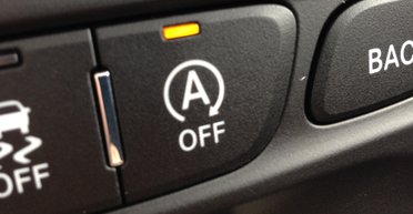 Экономит топливо и увеличивает ресурс мотора: водителям показали секретную кнопку в авто (фото)