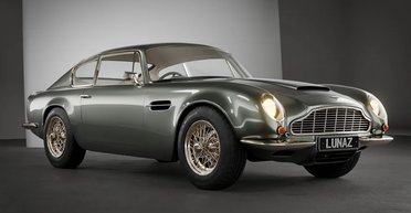 Компанія Бекхема повернула у виробництво знаменитий британський суперкар 60-х (фото)