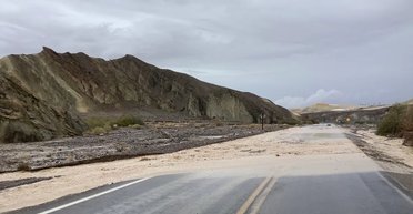 У найсухішому і найспекотнішому місці у світі несподівано стало сиро: чверть річних опадів випала за день