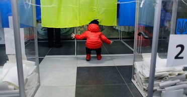 "1 апреля, растянутое на 5 лет, – это очень непросто". Что говорят в День смеха в Одессе об итогах выборов