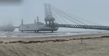 У Китаї придумали новий спосіб висадки десанту за допомогою барж і мостів (відео)