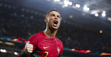 Напугали обстрелы: самолет Криштиану Роналду покинул Саудовскую Аравию