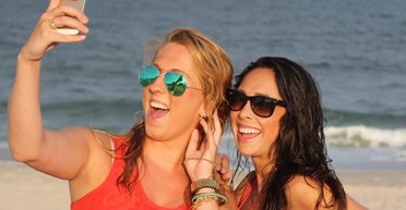 Видаліть старі селфі: у Британії придумали несподіваний спосіб боротьби з посухою