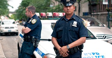 Дівчина викликала поліцію, щоб утекти з першого побачення, і потрапила до в'язниці (фото)