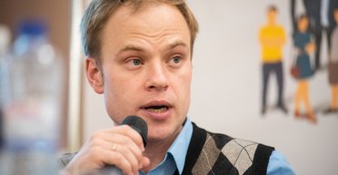 Не будут наказывать за комментарии и движение ночью: в Раде планируют расширить права СМИ