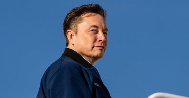 Ілон Маск доручив співробітникам своєї компанії побудувати величезну катапульту на Місяці: навіщо