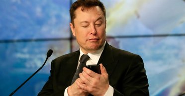 Маск попал в кредитную ловушку: почему хозяин Tesla просит Трампа отменить новые тарифы