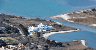 Мільярдер продає розкішний маєток за $38 млн, у якому не можна жити (фото)