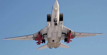 Уничтожение Ту-22М3: активность авиации снизилась, но удары КАБами продолжаются, — Евлаш