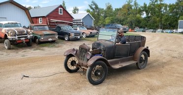 Долгожительница Лиззи: знаменитый 99-летний Ford поехал после лет простоя на улице (видео)