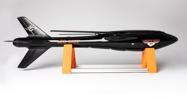 Летает в стратосфере: представлен первый БПЛА-невидимка для запуска с аэростата