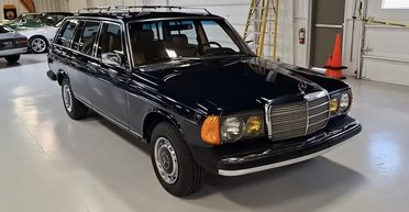 Капсула времени из 80-х: обнаружен легендарный Mercedes W123 в новом состоянии (видео)