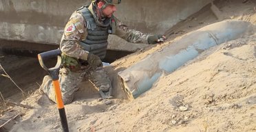 В центре Сум упал советский ФАБ-500 и не сдетонировал: детали (фото)