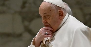 Статки 16 млн доларів, однак зарплату не отримує: скільки заробляє Папа Римський